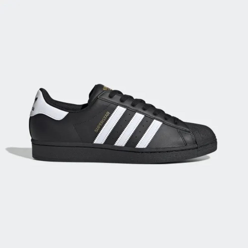 Adidas superstars